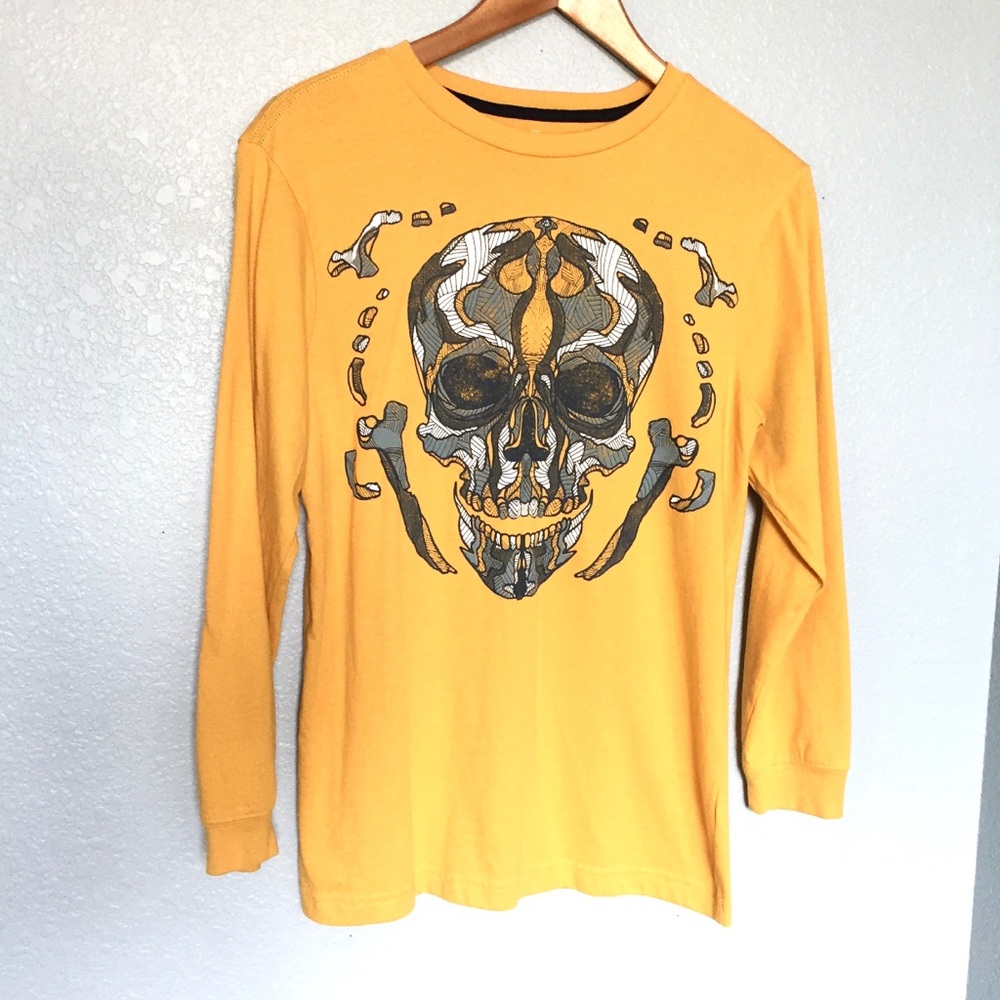 Old Navy skull long sleeve Youth-14/16
